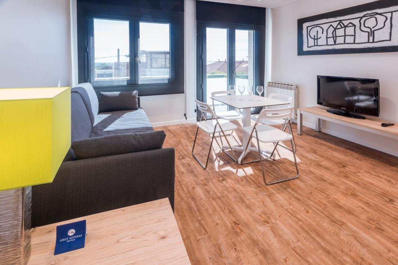 Apartments Playa De Кастелдефелс Екстериор снимка