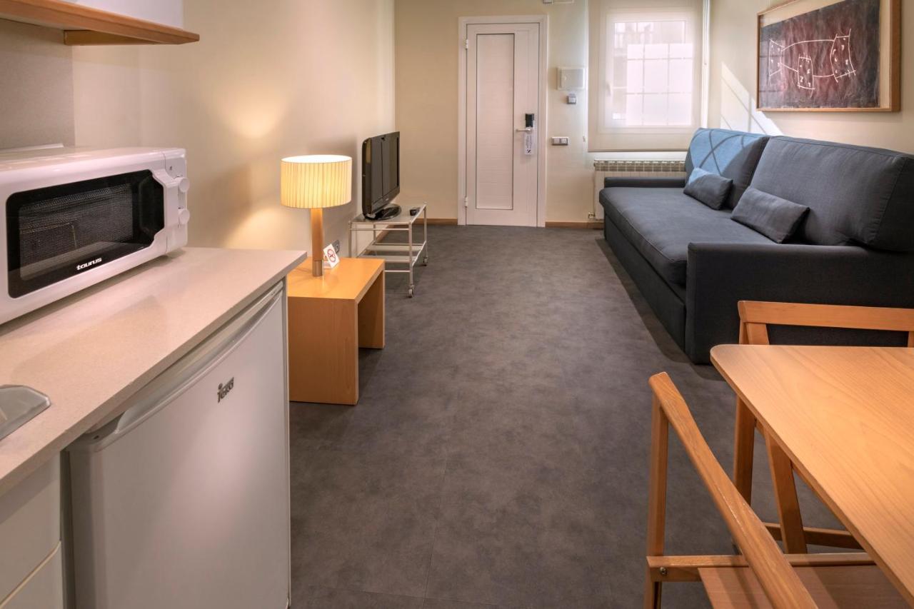 Apartments Playa De Кастелдефелс Екстериор снимка