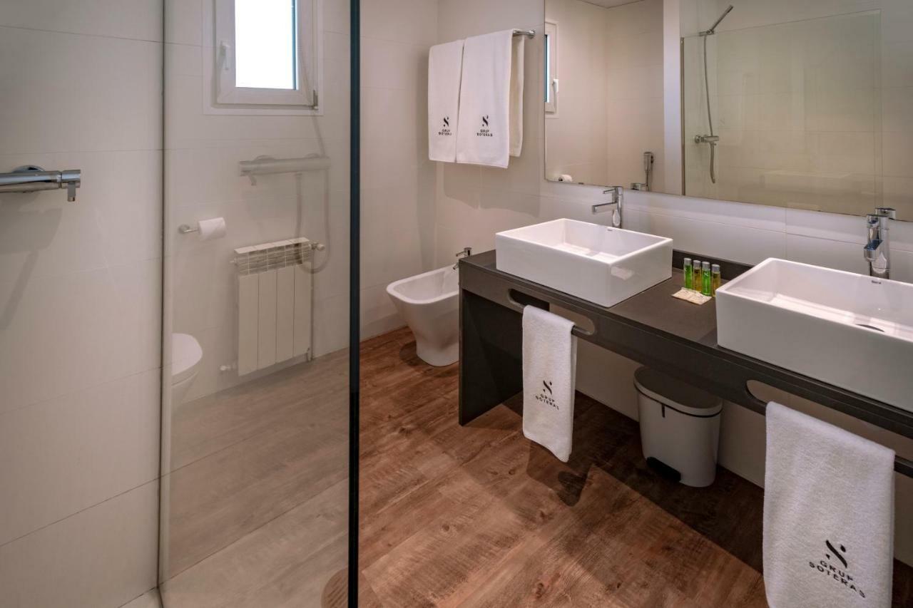 Apartments Playa De Кастелдефелс Екстериор снимка