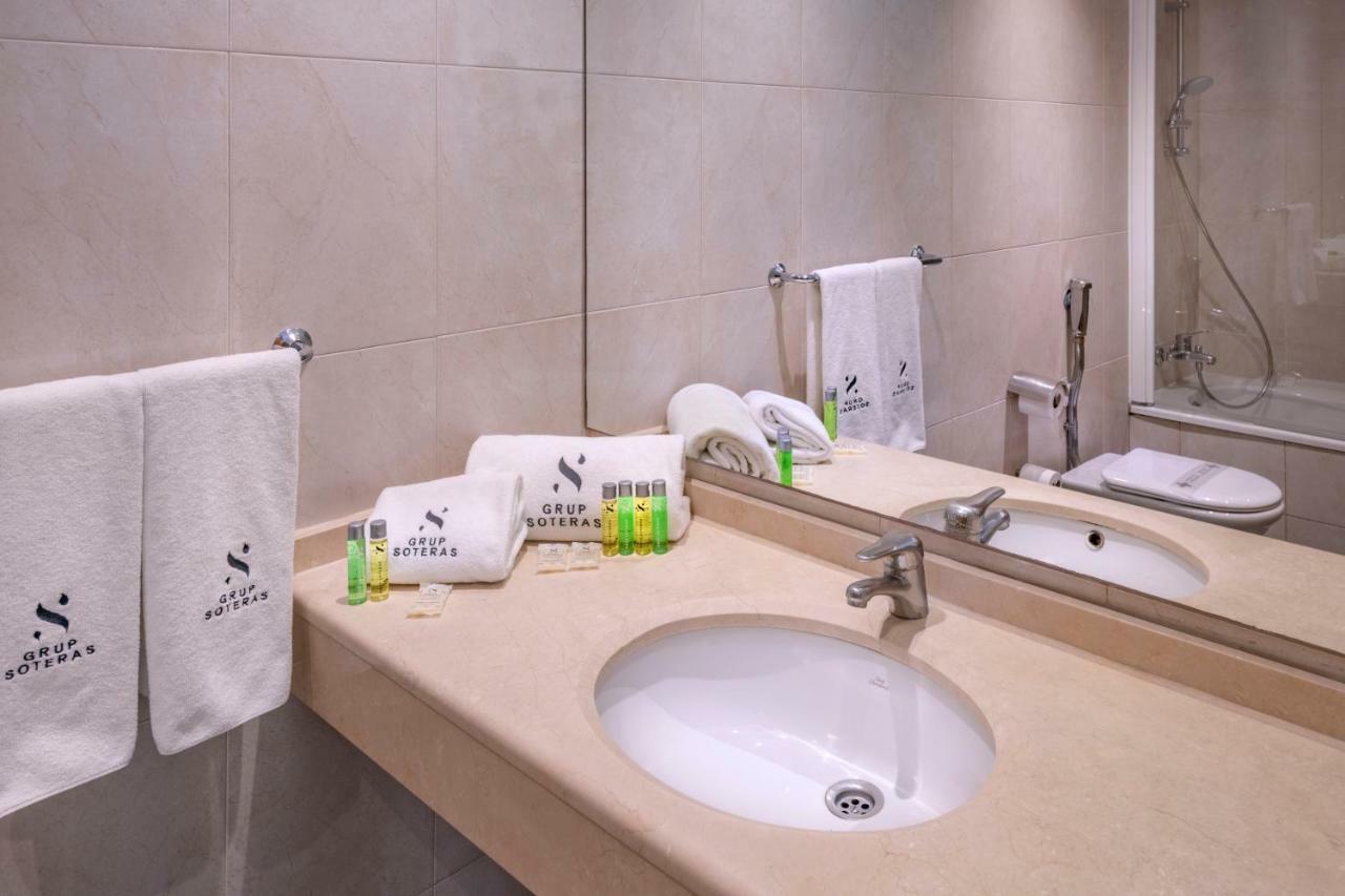 Apartments Playa De Кастелдефелс Екстериор снимка