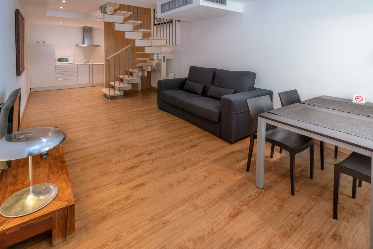 Apartments Playa De Кастелдефелс Екстериор снимка